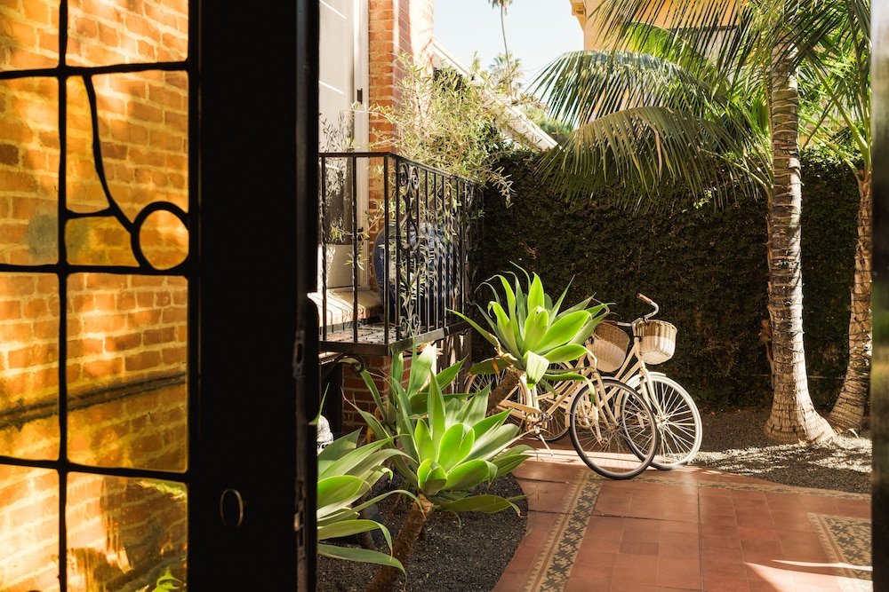 Palihouse Santa Monica 53/63