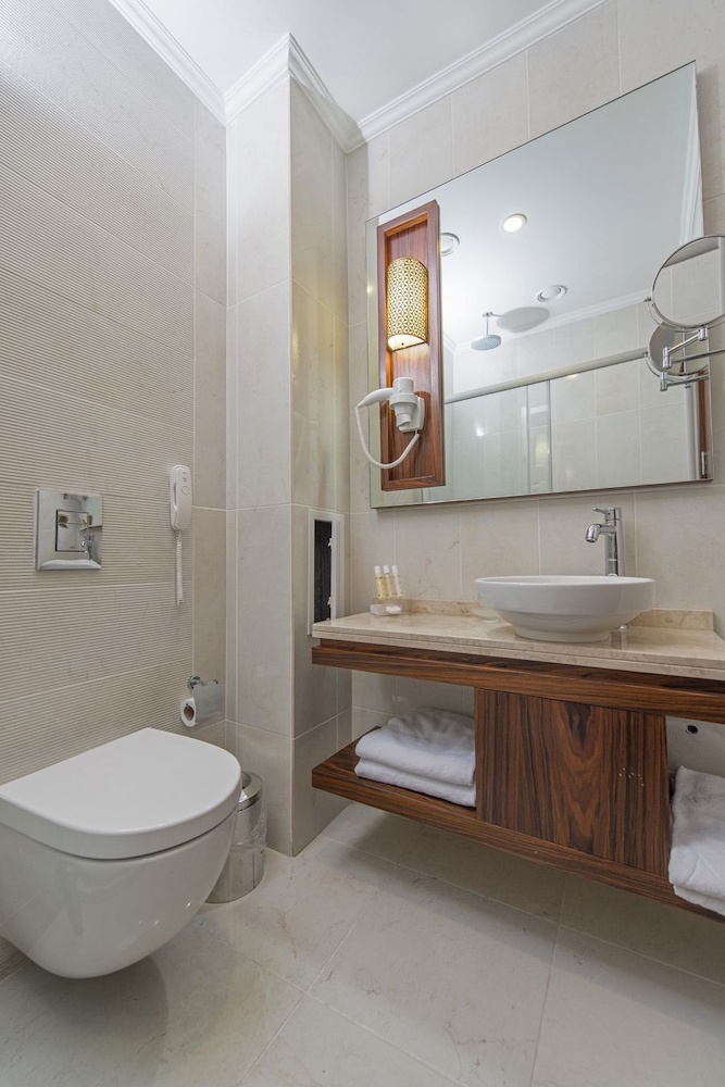 Midmar Deluxe Hotel 18/67