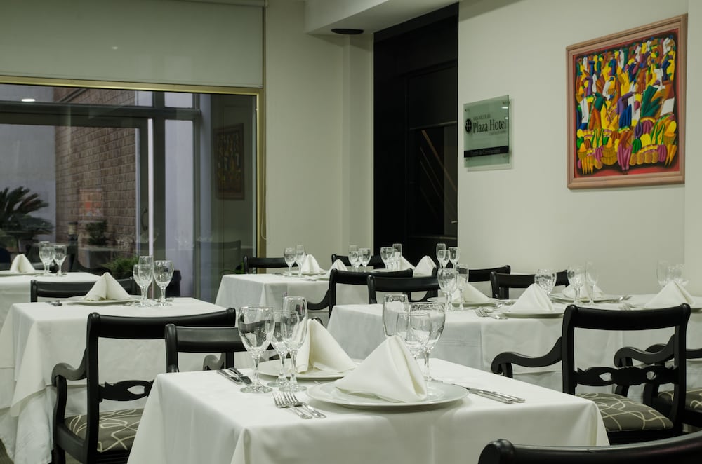 San Nicolas Plaza Hotel 56/61