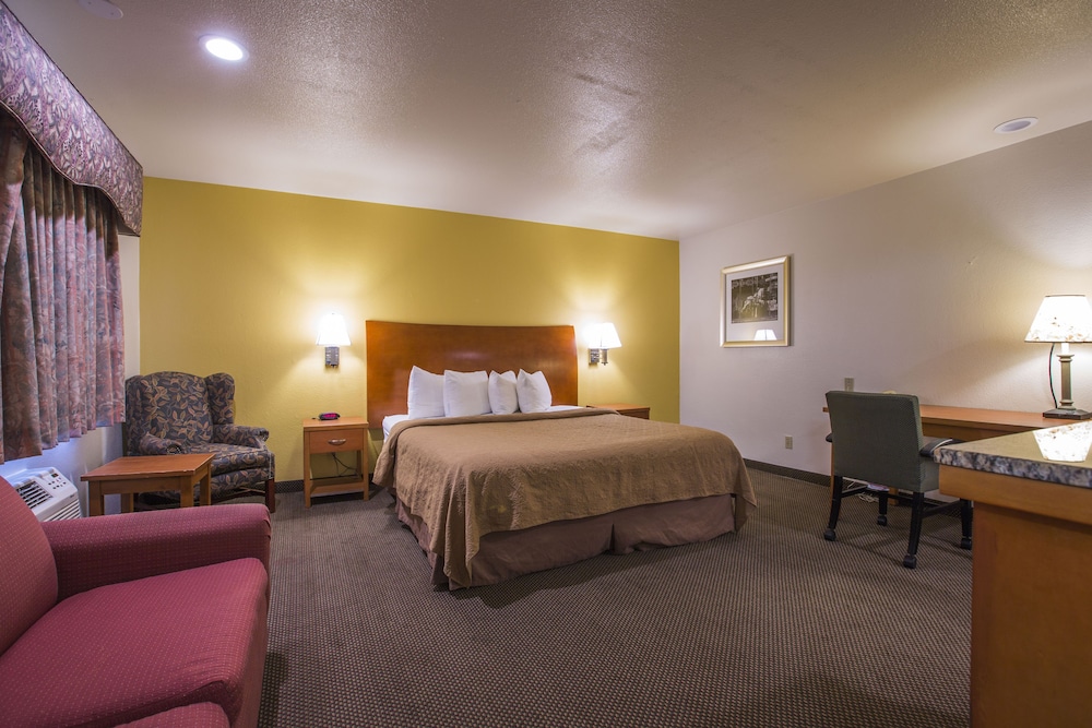 Quality Inn Santa Cruz Downtown Area 12/42
