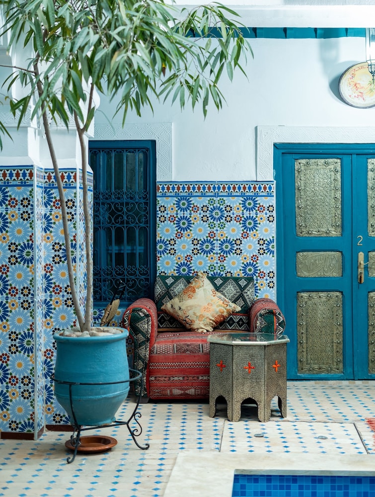 Riad Azalia 10/63