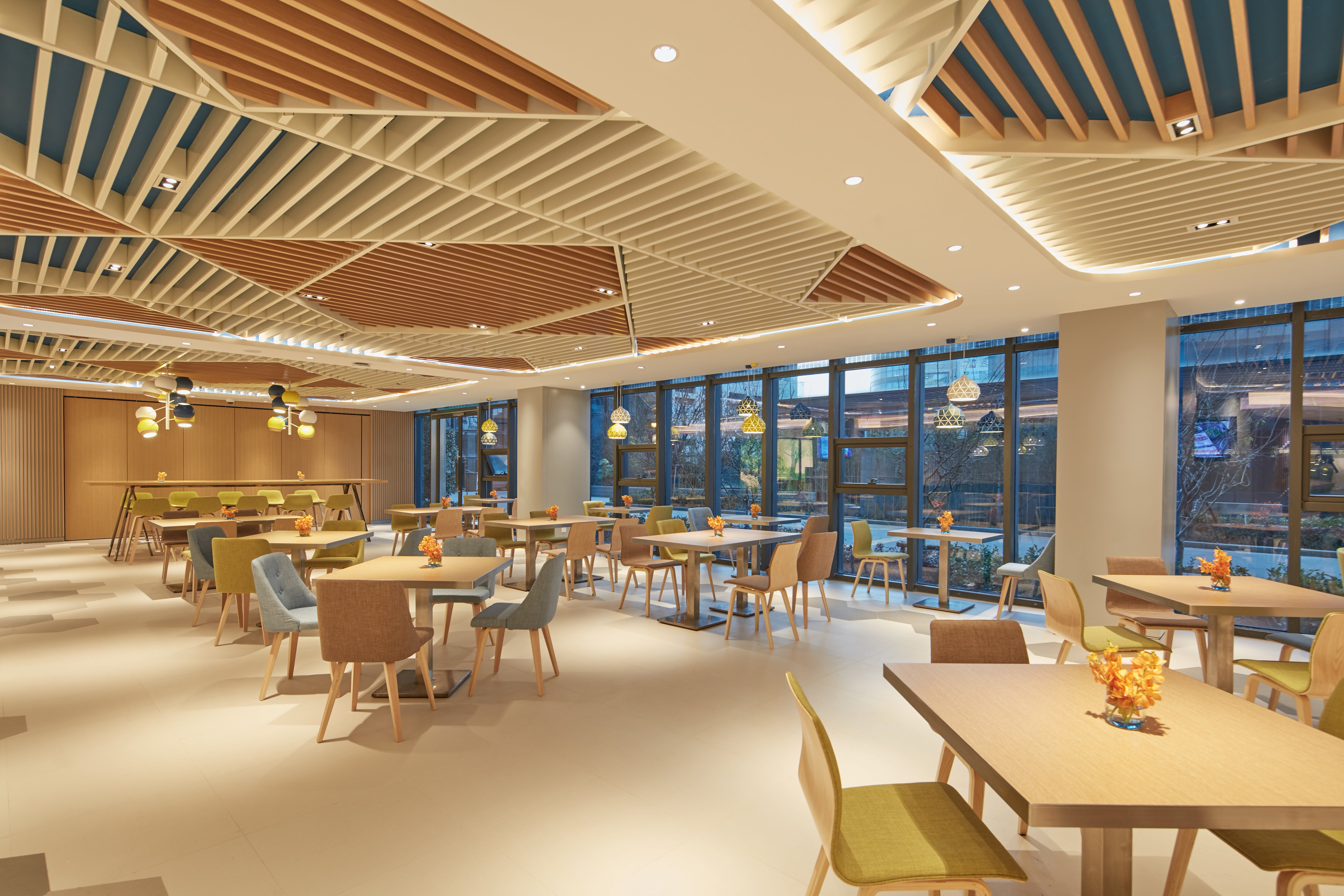 HOLIDAY INN EXPRESS NANTONG TEXTILE CITY 33/54