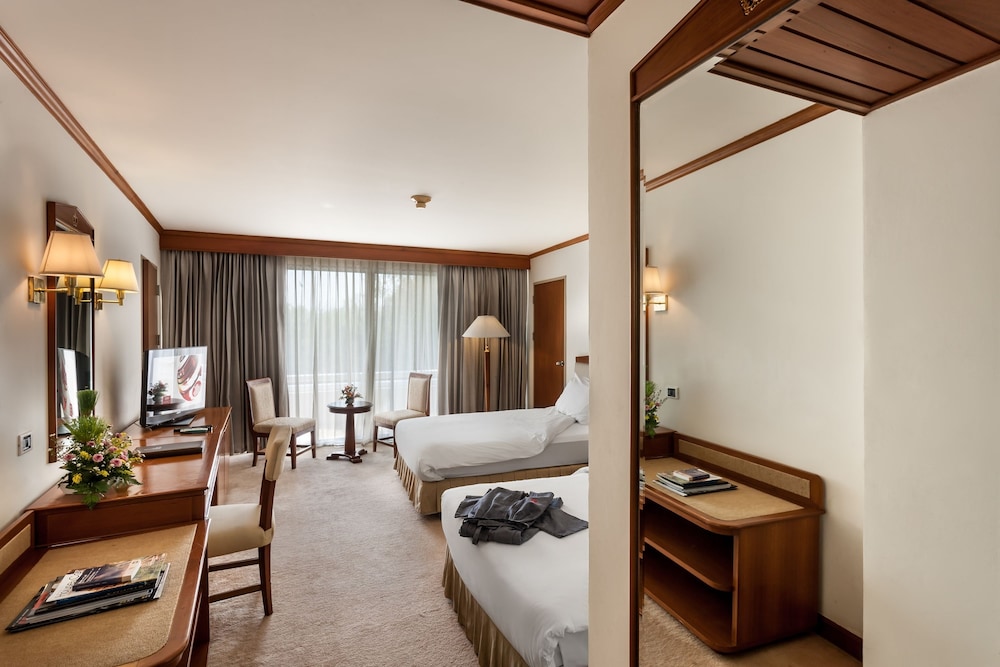 The Royal Chiang Mai Golf Resort 20/75