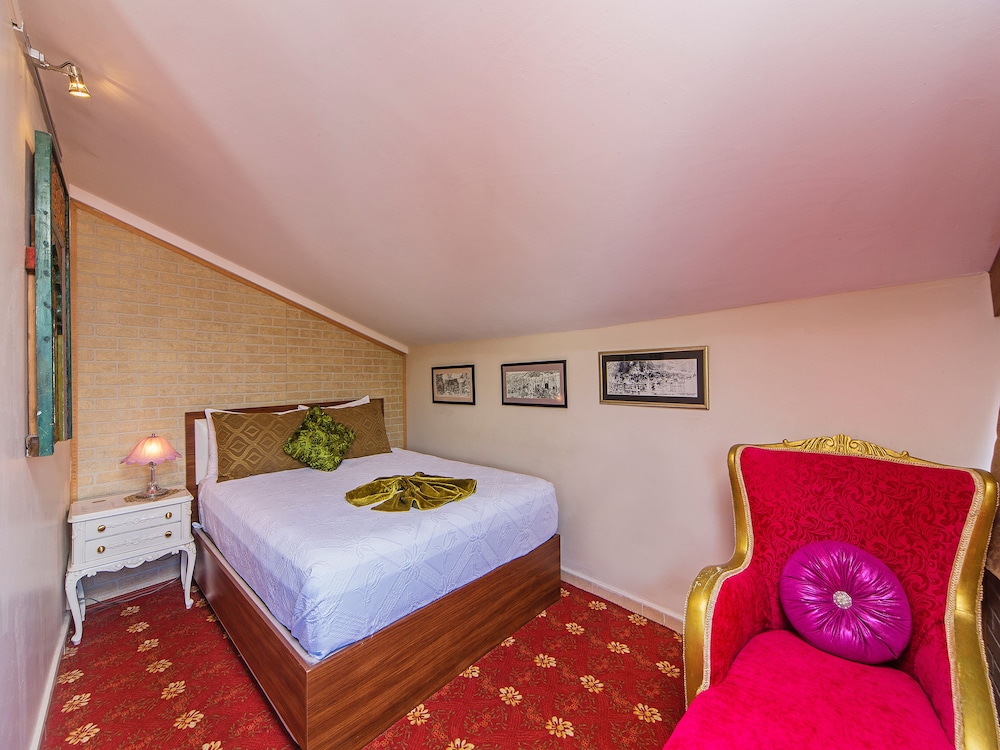 Modern Sultan Hotel 13/49