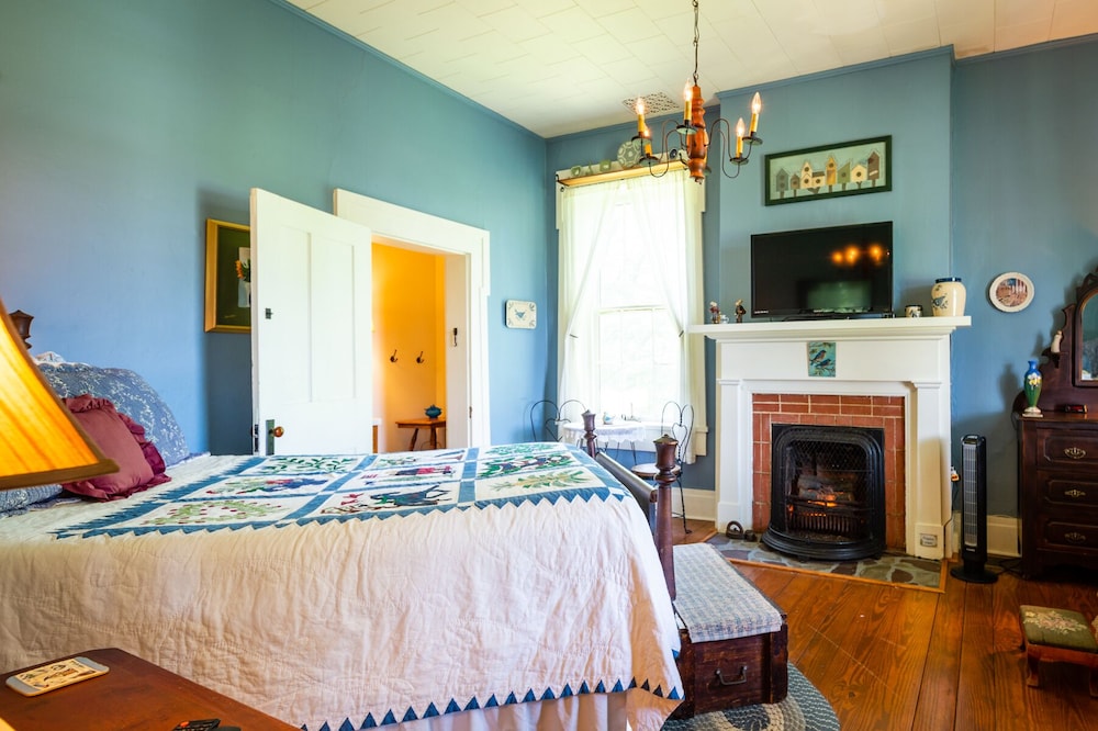 The Pines of Dresden Bed and Breakfast 7/50