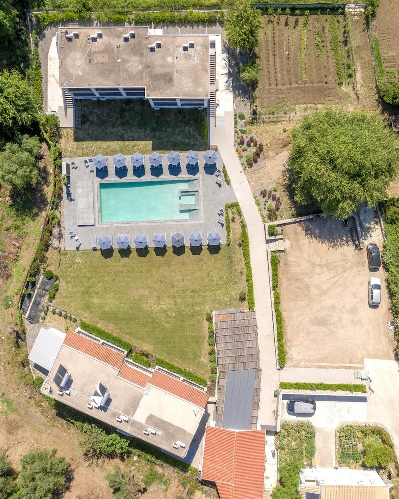 LA MAISON 23/41