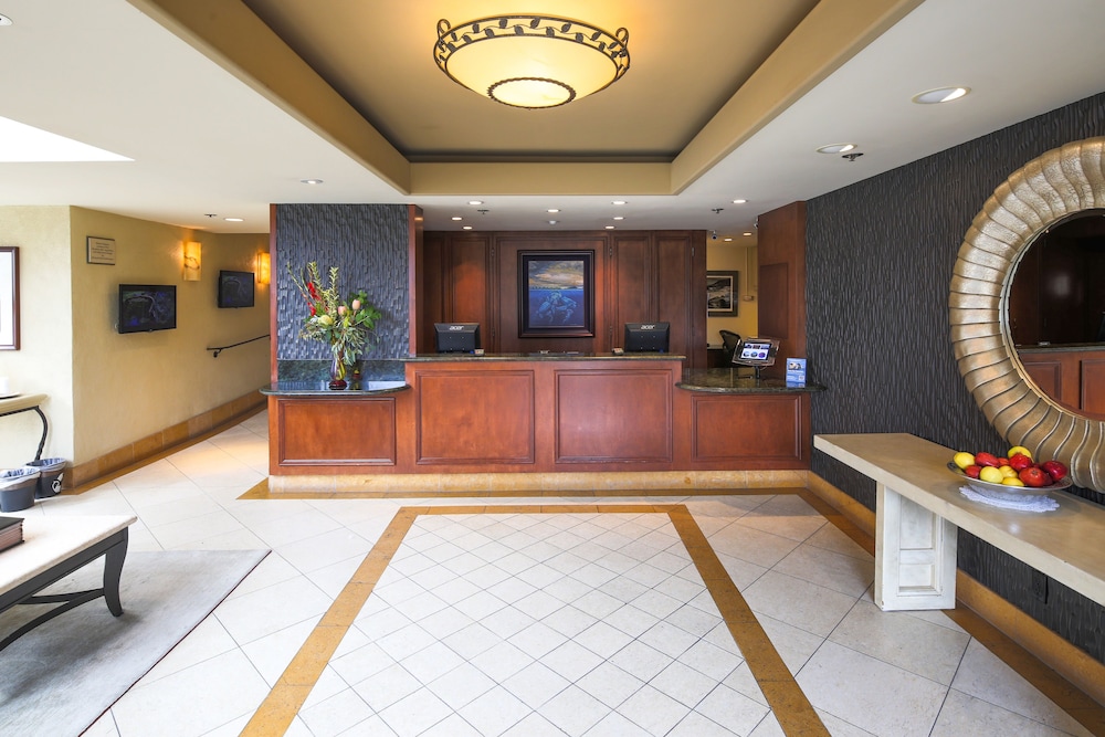 Monterey Bay Inn 6/44