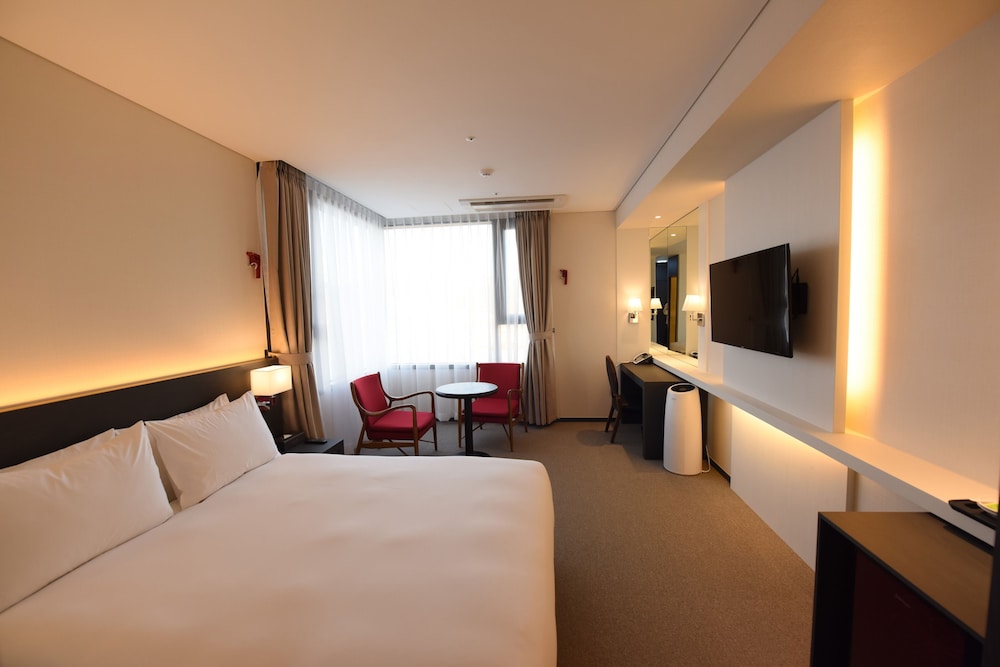 Artnouveau Suite Hotel 14/48