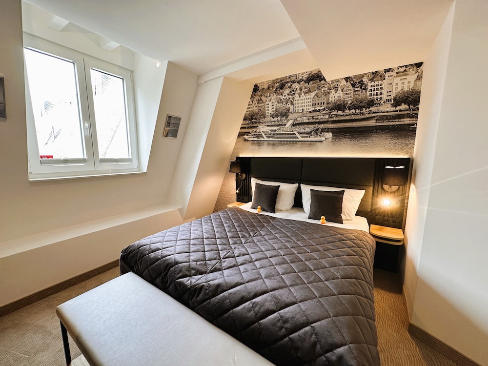 Rhein Hotel St.Martin 8/50