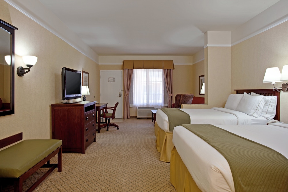Holiday Inn Express Hotel Suites San Dimas 16/54