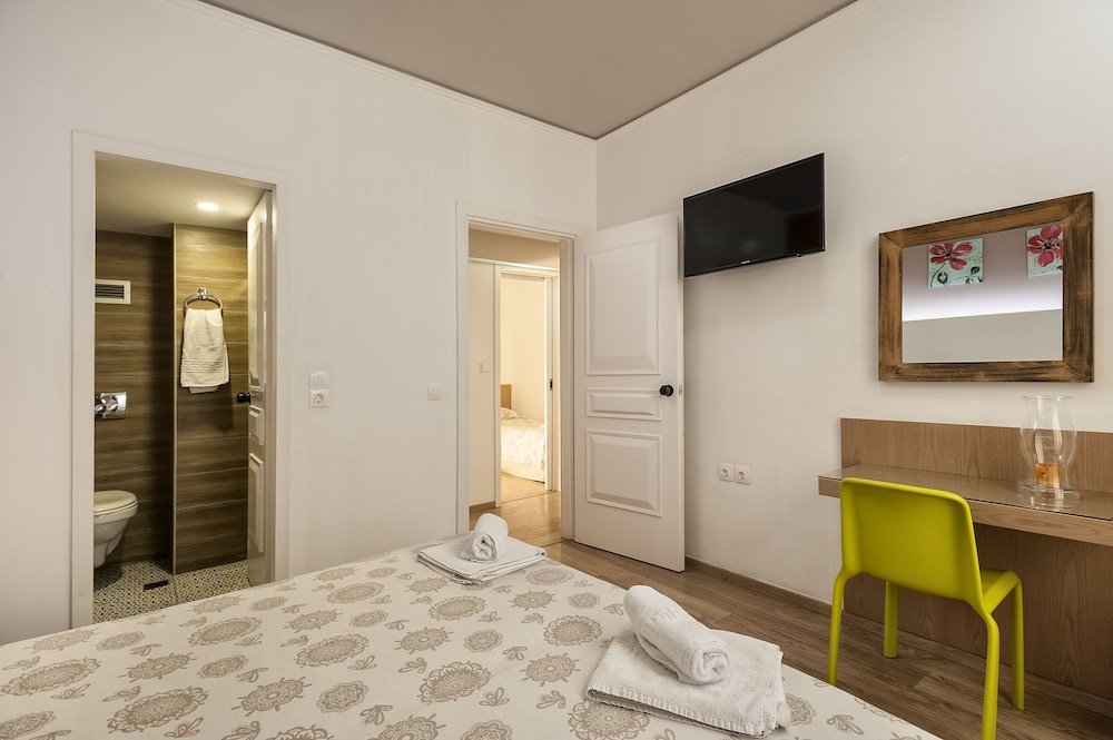 Elina Hotel Apartments 14/79