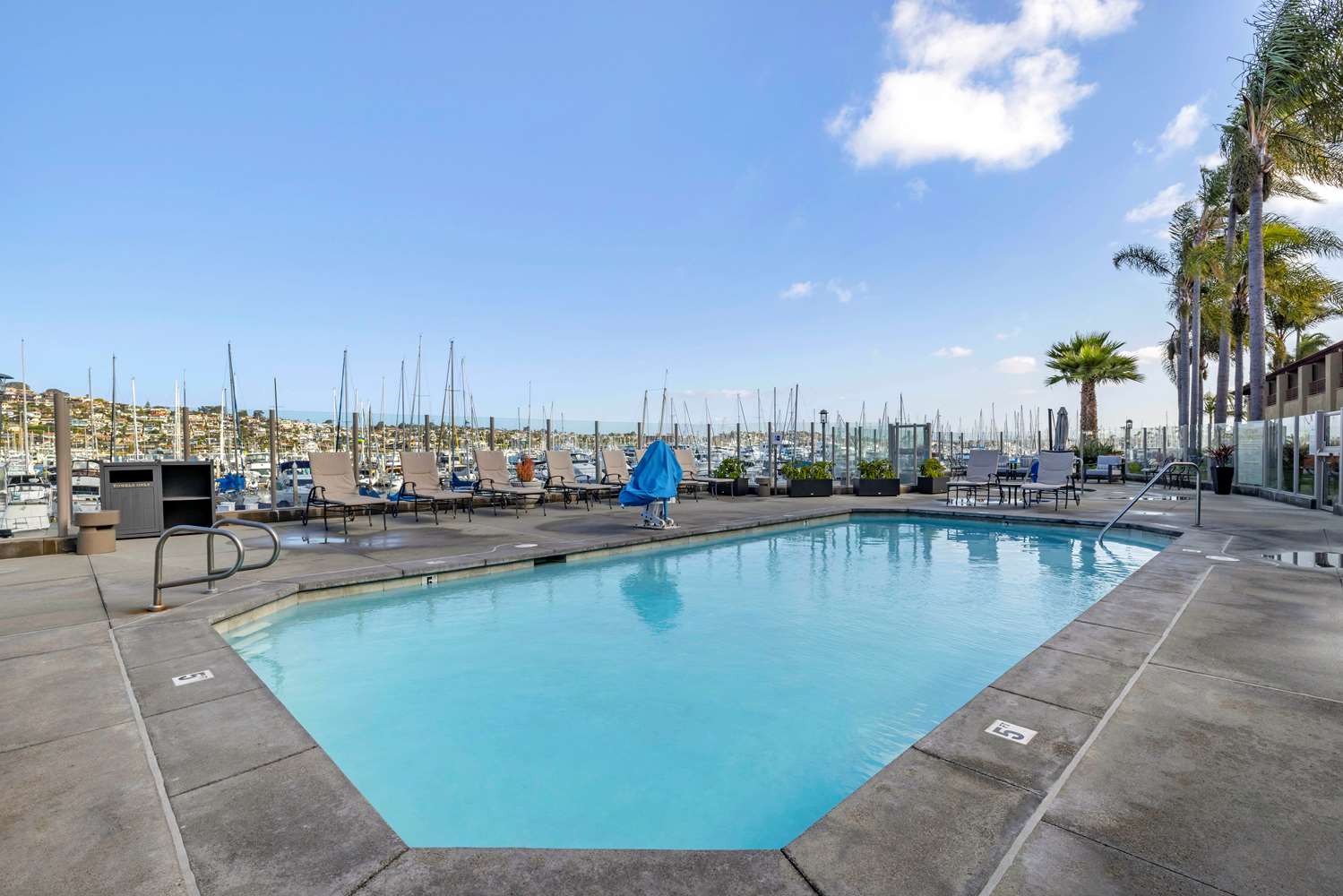 Best Western Plus Island Palms Hotel & Marina 28/46