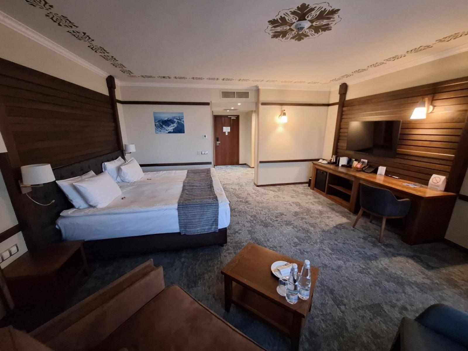 Executive, Double or Twin Bed