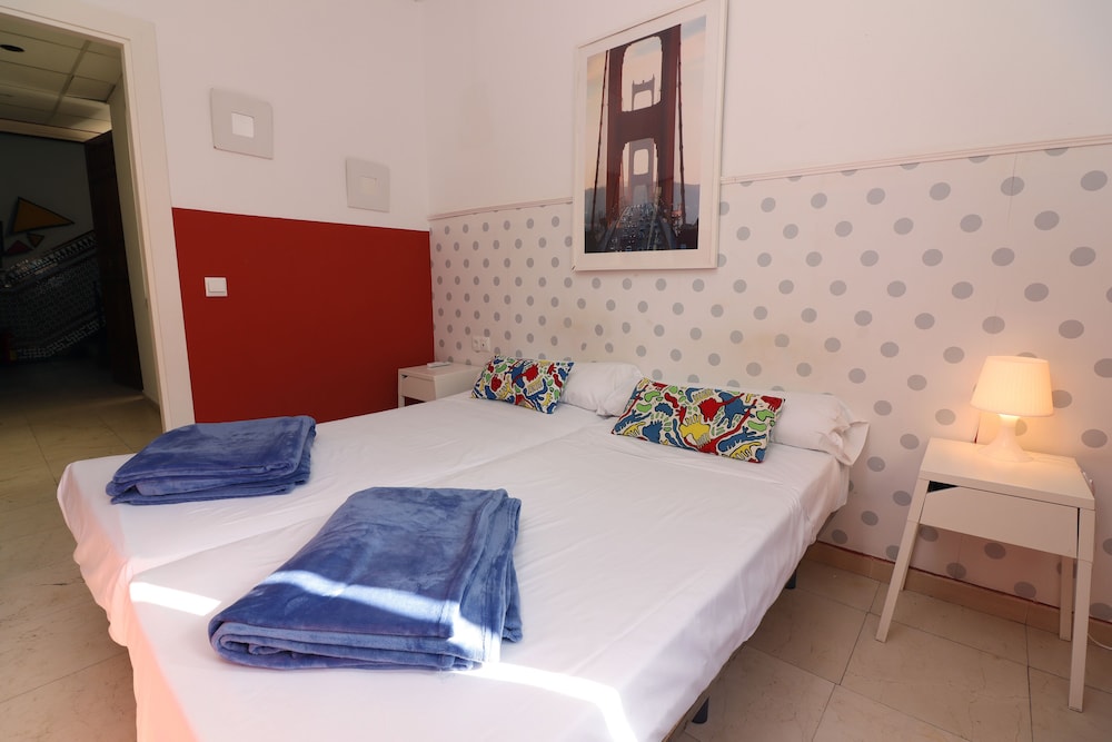 Feel Hostel City Center 25/62