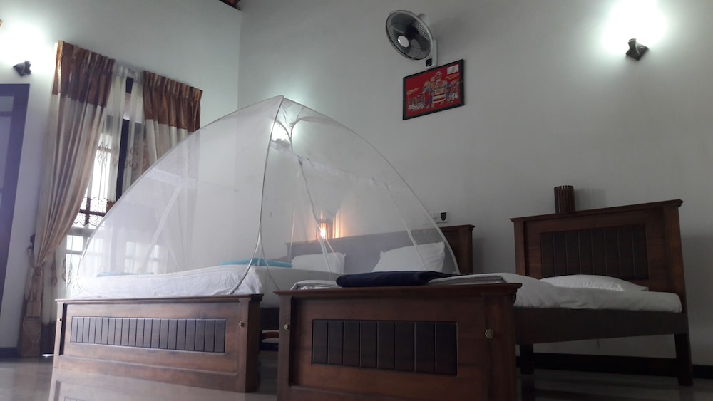 Lagoonvilla Hotel 13/16