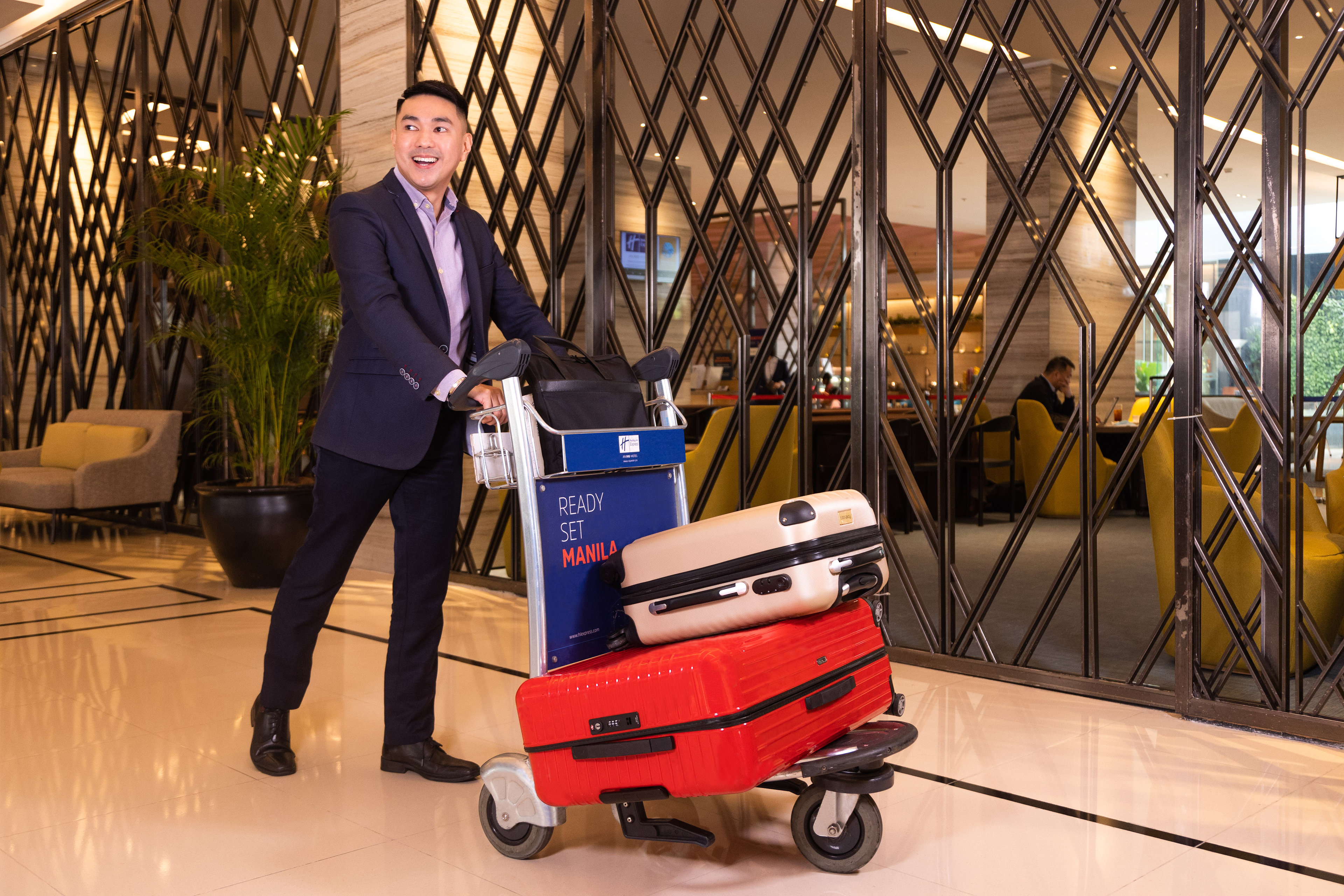 Holiday Inn Express Manila Newport World Resorts 54/54