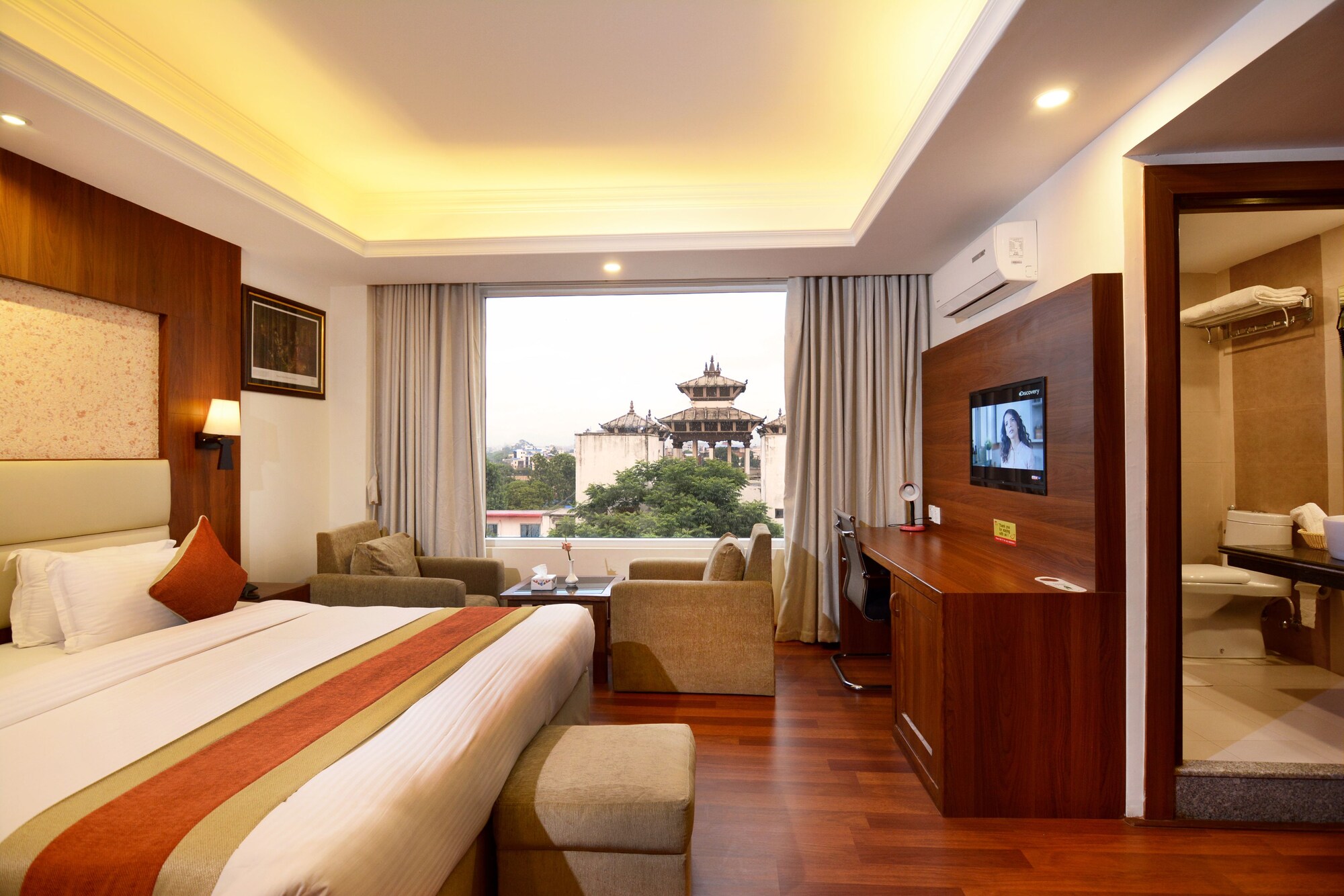 1 BEDROOM, PANORAMIC, SUITE, CITY VIEW