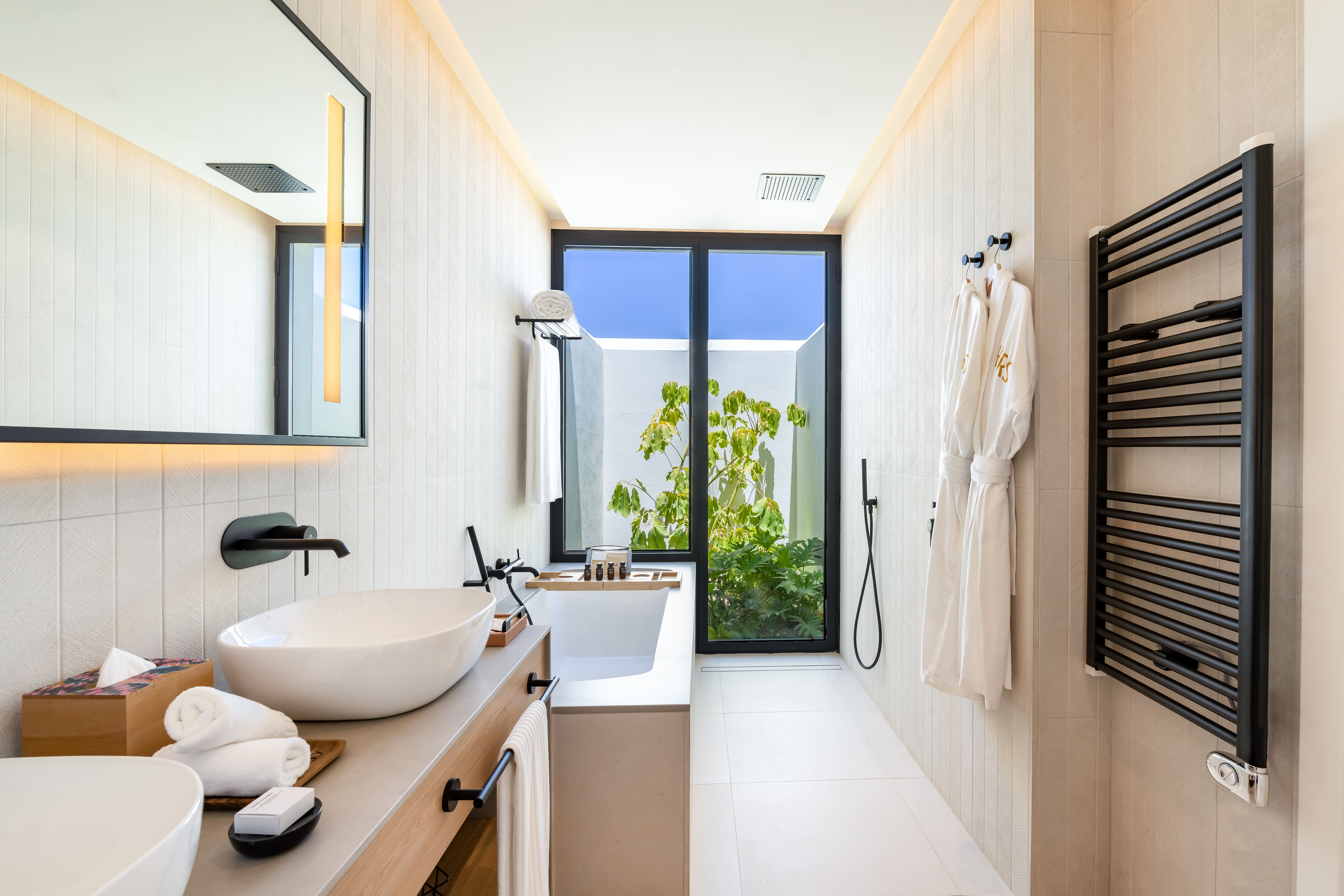 غرفة بسرير كينج، SO/Sotogrande Spa & Golf Resort Hotel 8/8