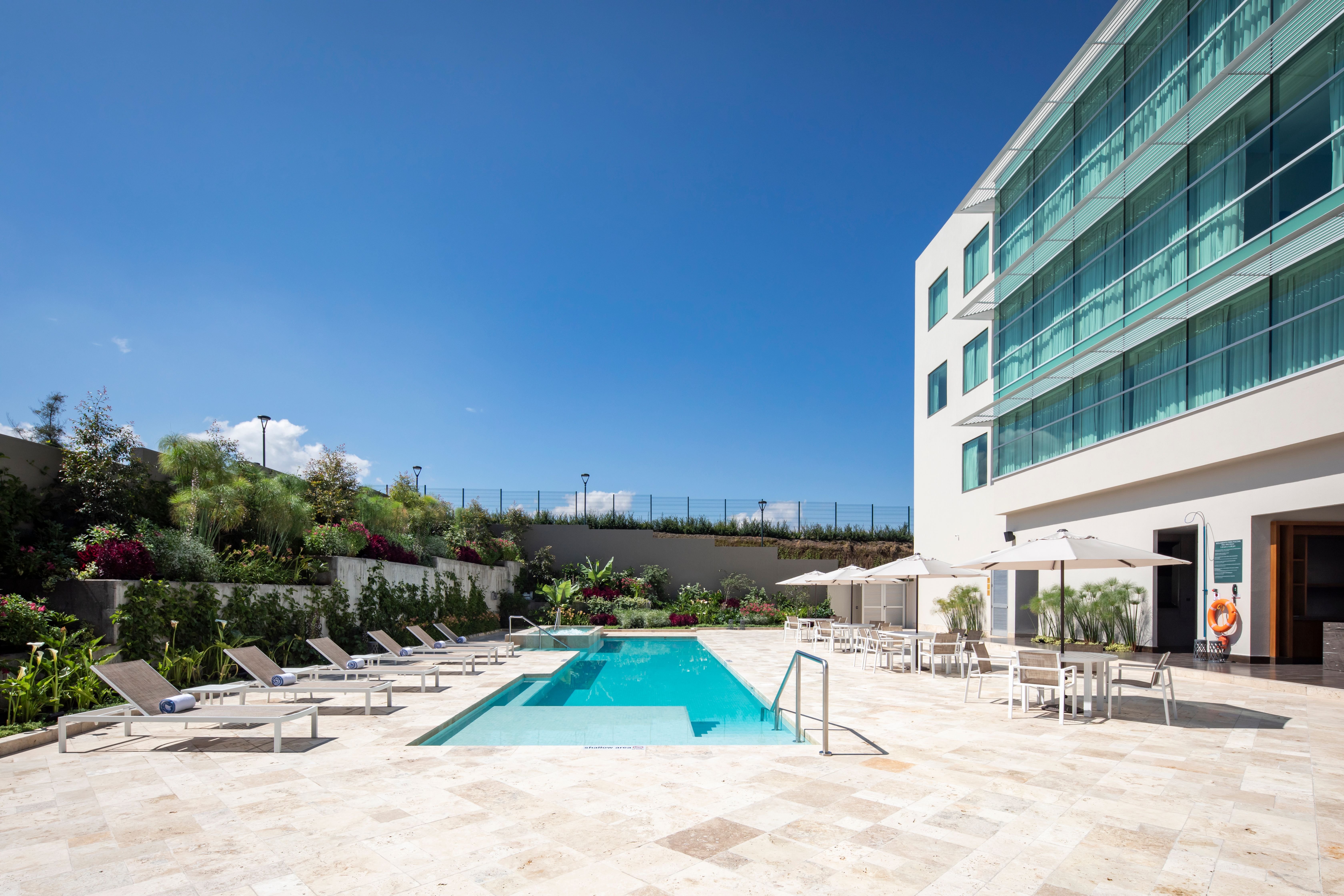 Holiday Inn Quito Airport 12/66