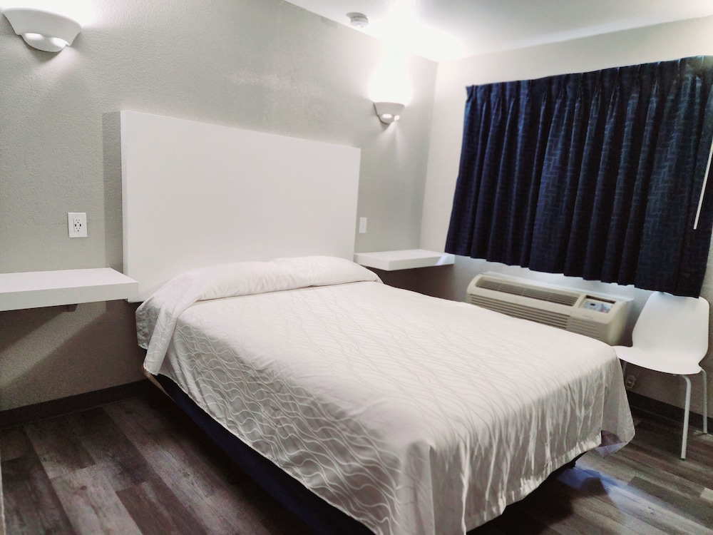 Morada Inn and Suites 17/55