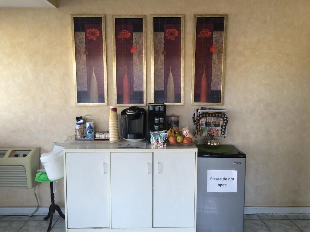 Budget Inn and Suites El Centro 4/34