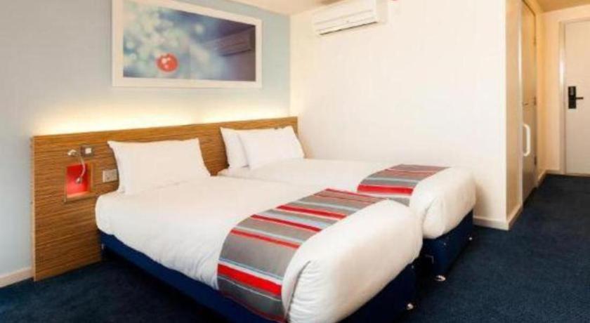 Travelodge Carlisle Central 2/14
