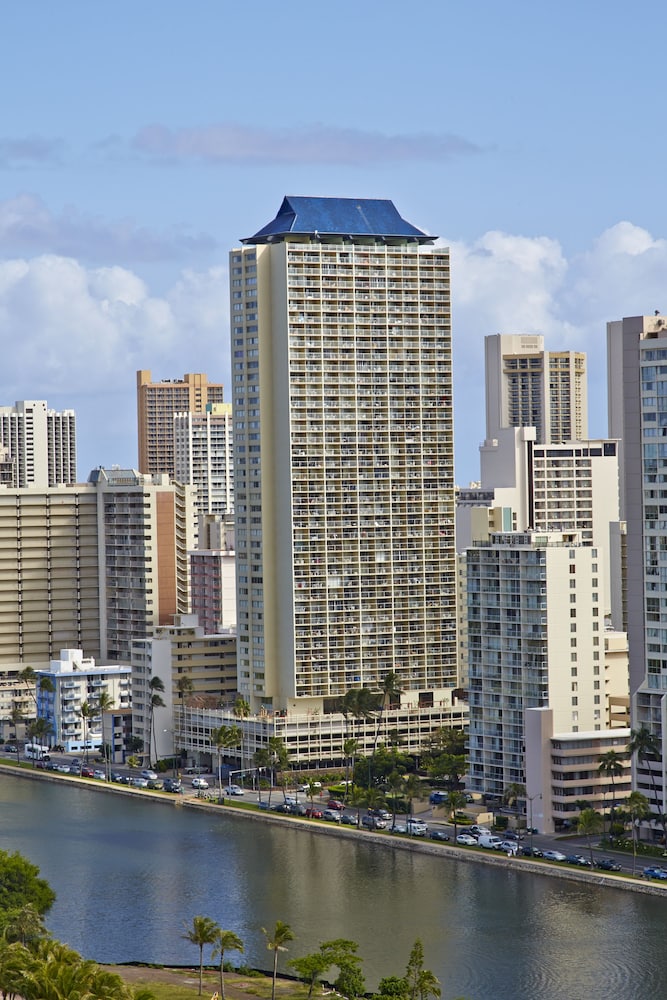 Skyline Island Colony Hotel 42/49