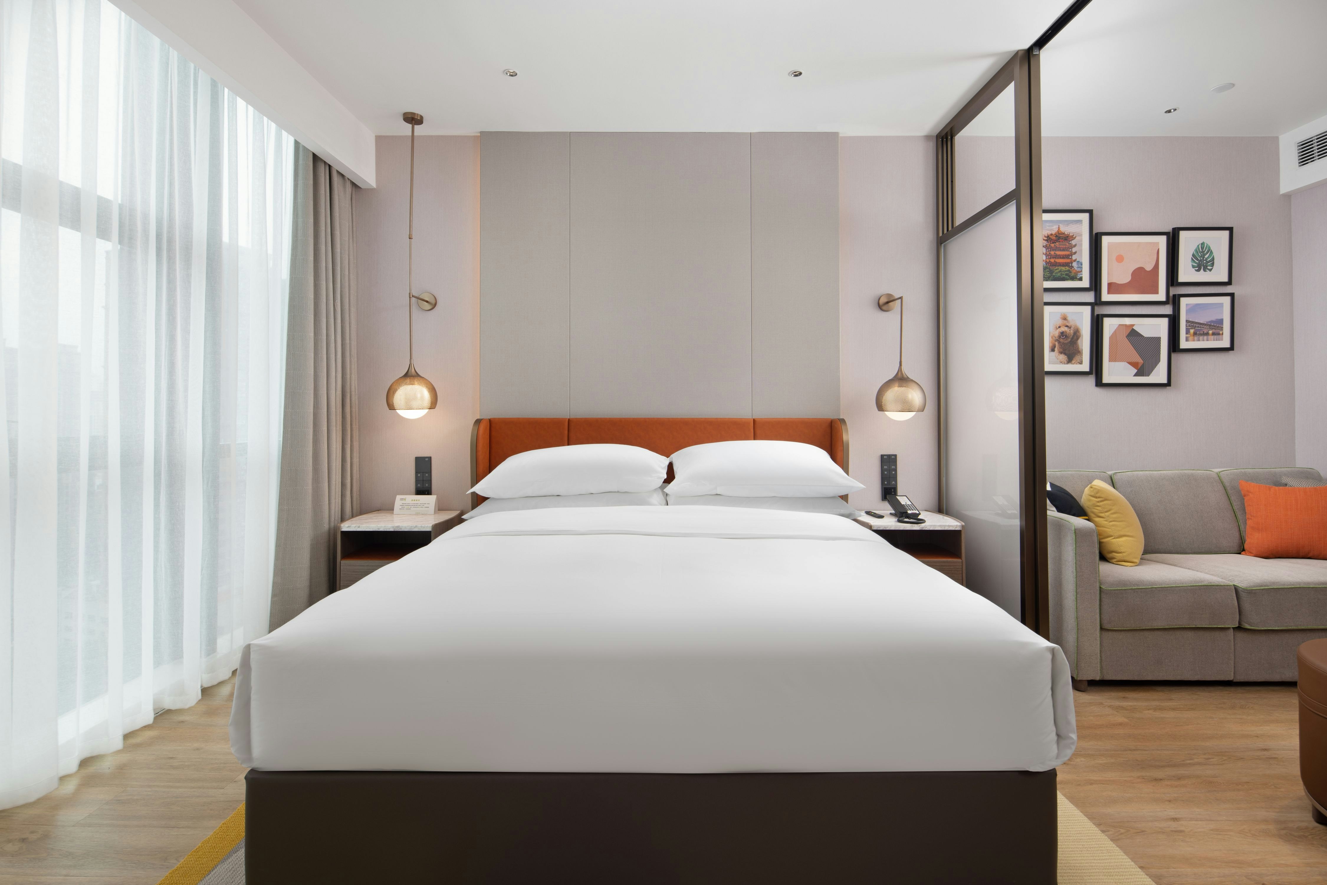 HOME2 SUITES BY HILTON WUHAN XUDONG 8/36