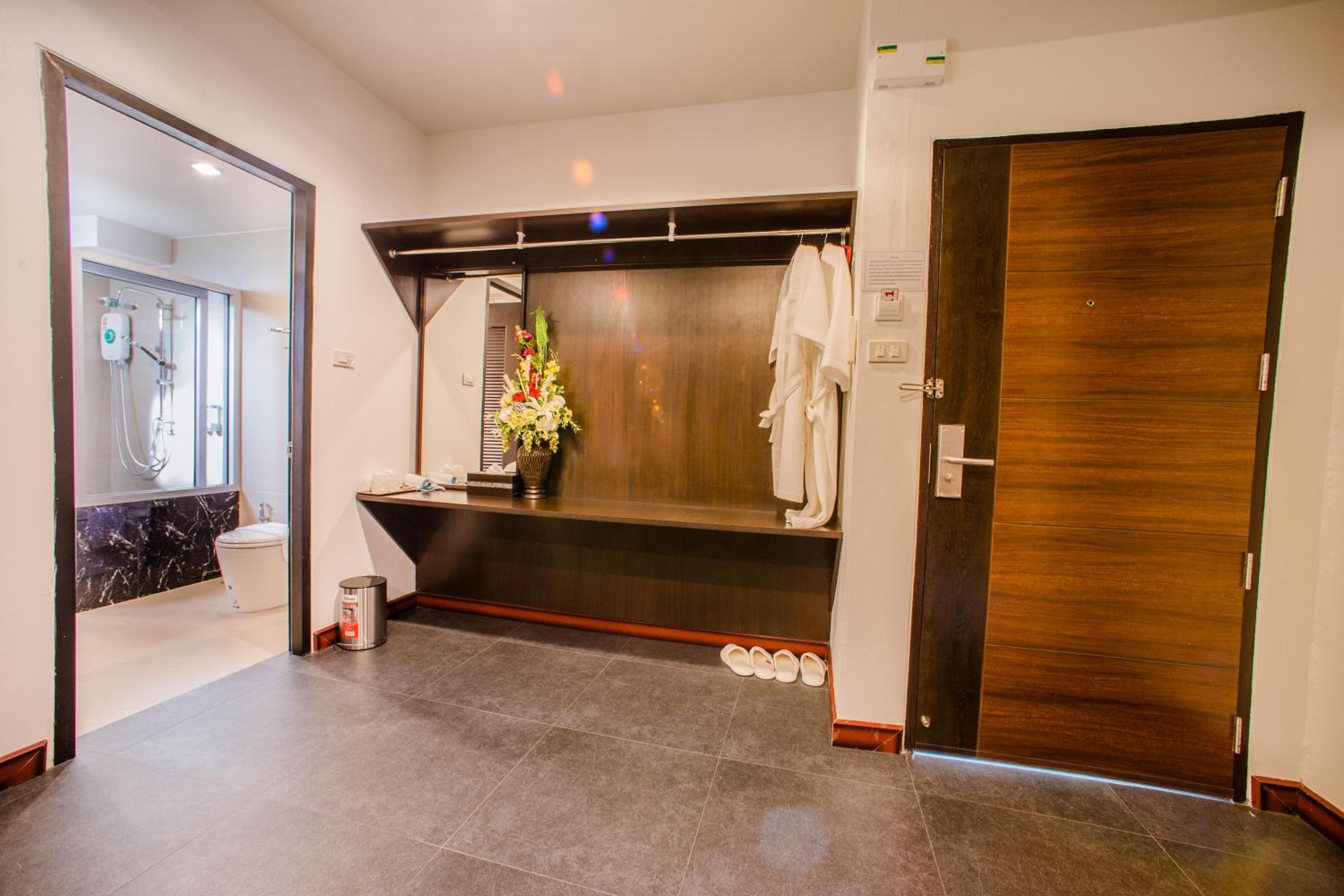 D11 Hotel 2/56