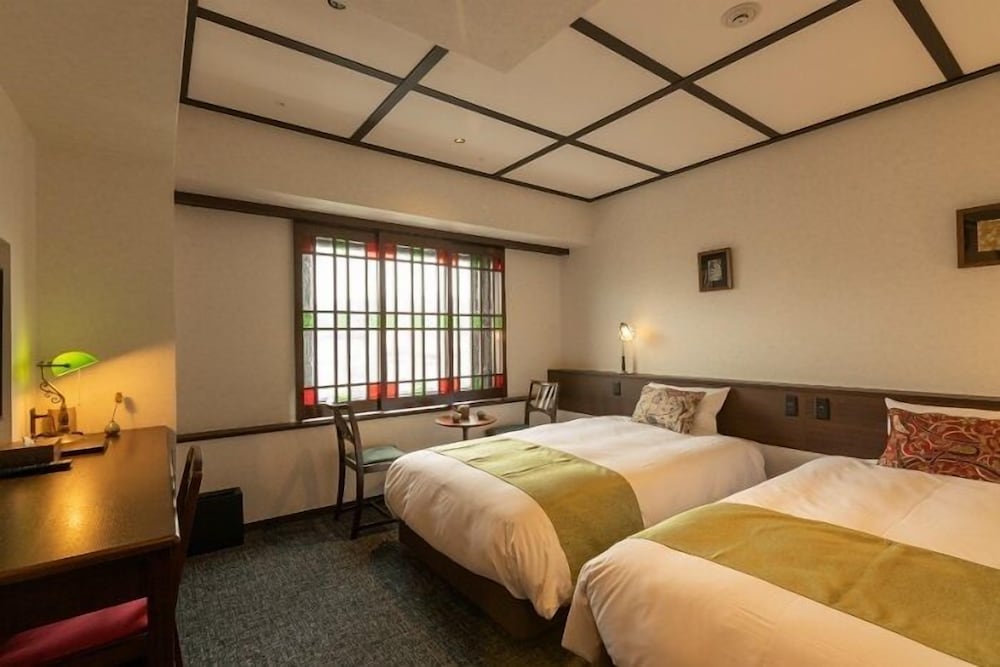 STANDARD, TWIN BEDS