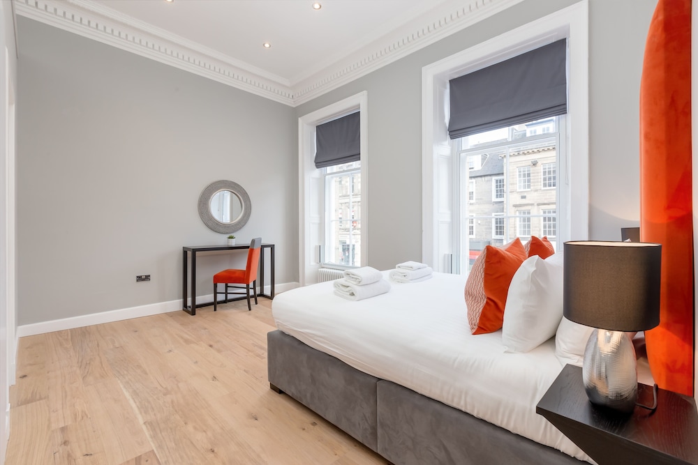 Destiny Scotland Hanover Apartments 10/50