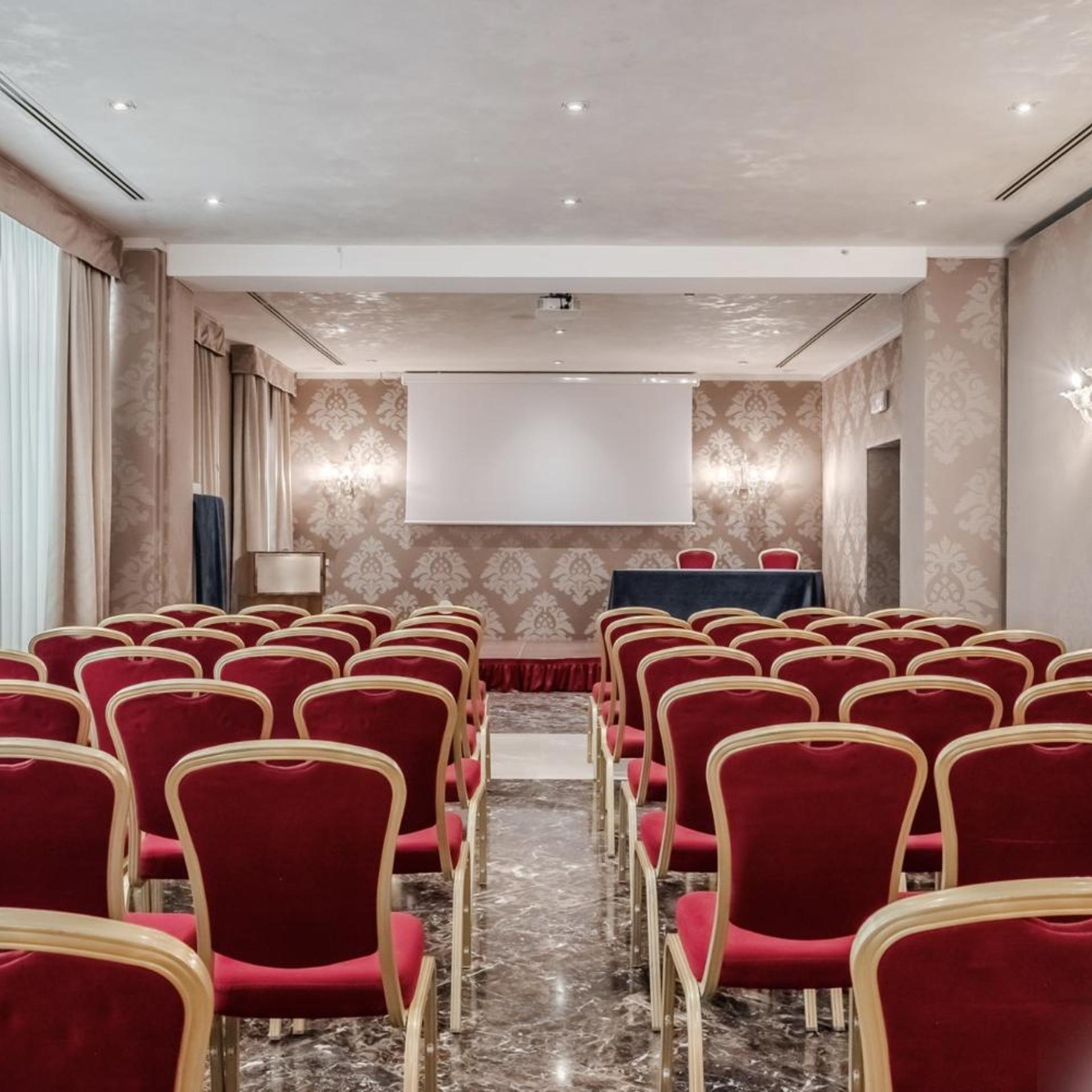 HOTIDAY Room Collection - Venezia Santa Lucia 45/50