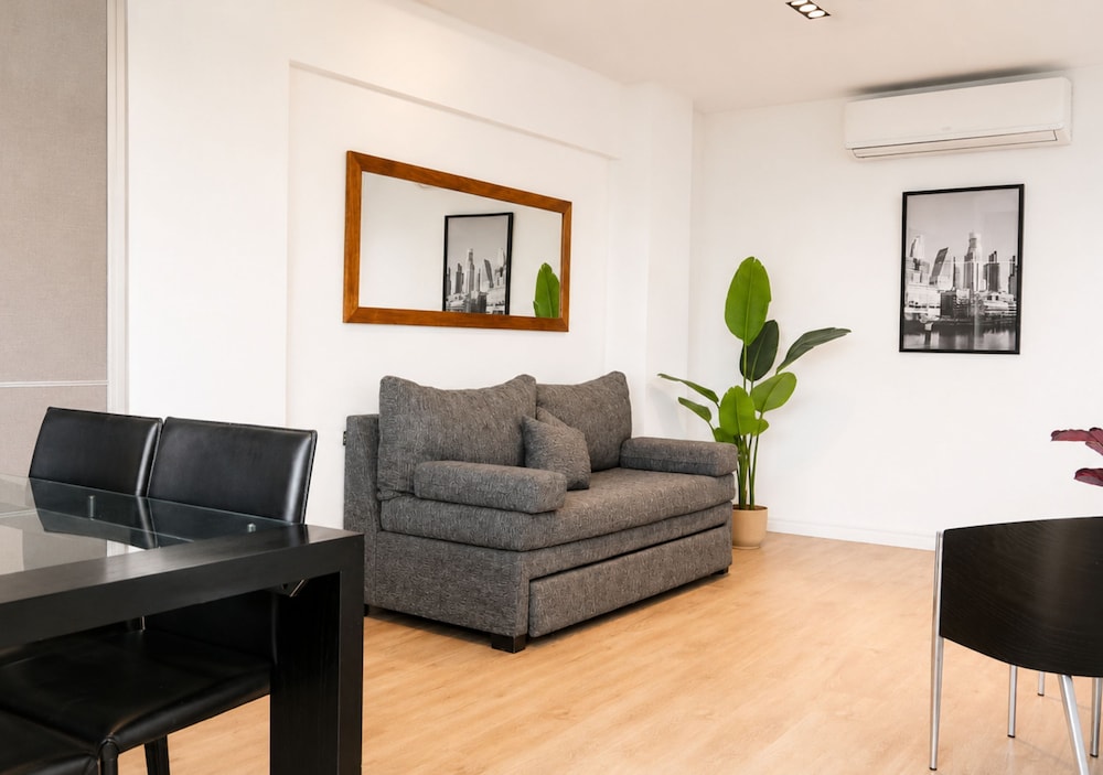Reco by DOT Suites 66/92