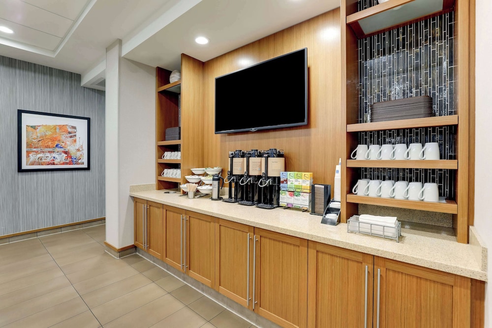 Hyatt Place St. Louis/Chesterfield 8/70