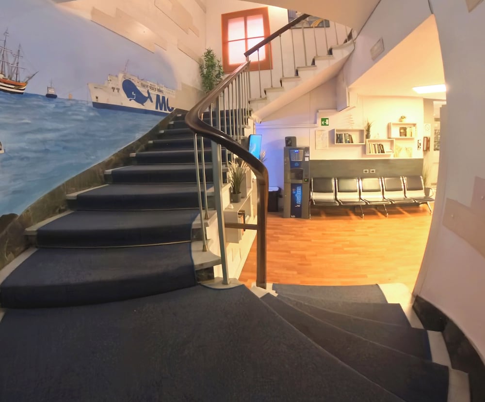 Giappone Inn Parking Hotel 35/39