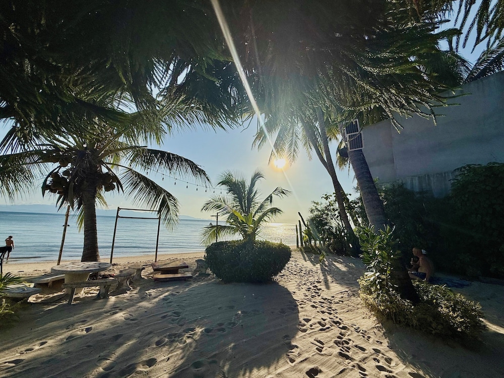 Phangan Lodge 40/50