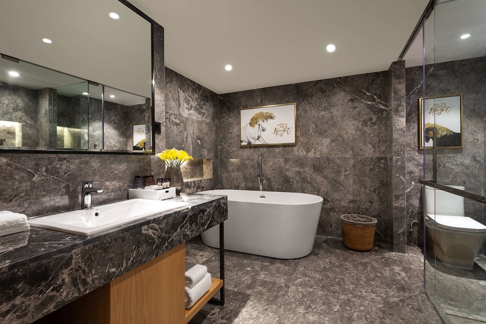 Ramada Encore By Wyndham Kunming West 6/25