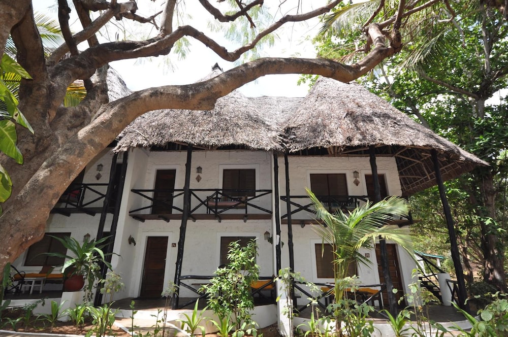 Baobab Sea Lodge in KILIFI