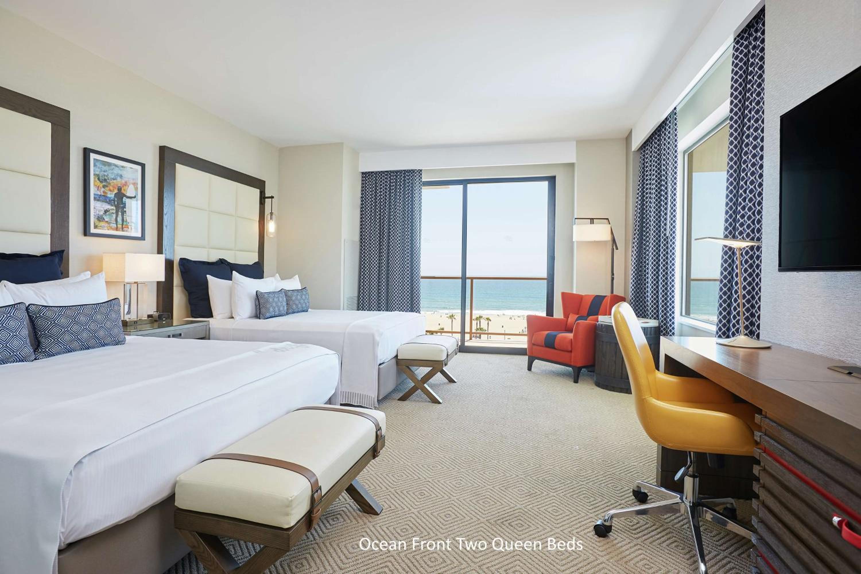 Deluxe, Twin Beds, Dolphin Tower