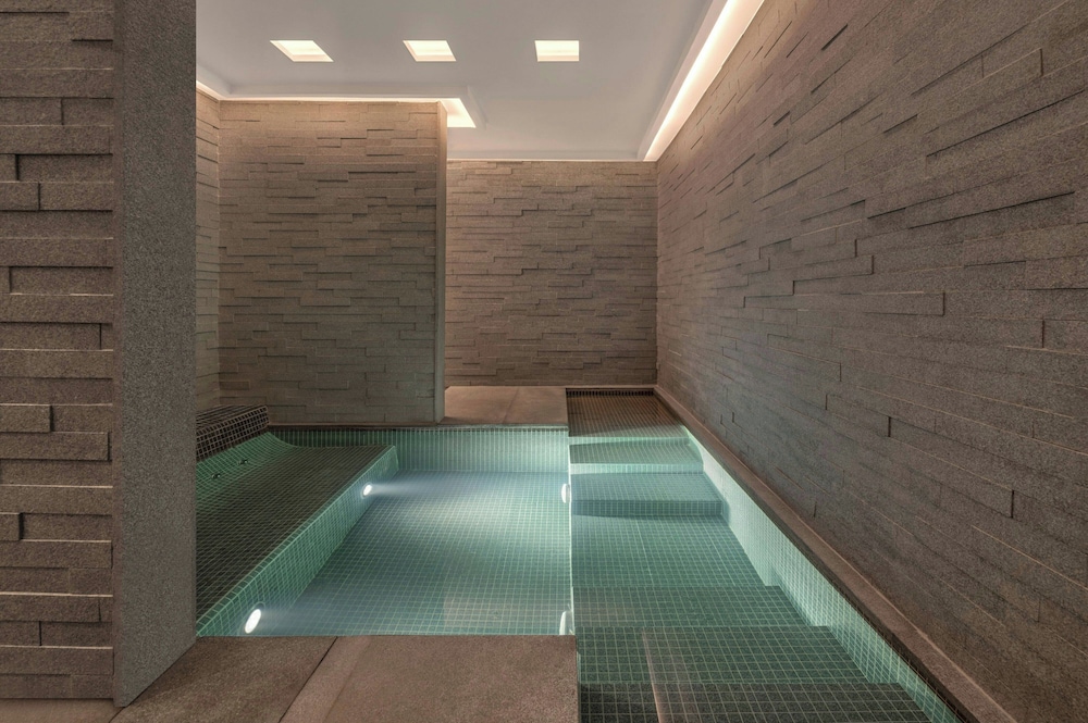 The Ritz-Carlton, Bangkok 14/45