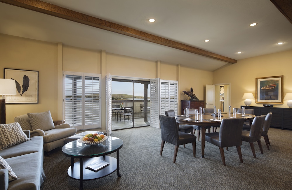 Bodega Bay Lodge 42/48