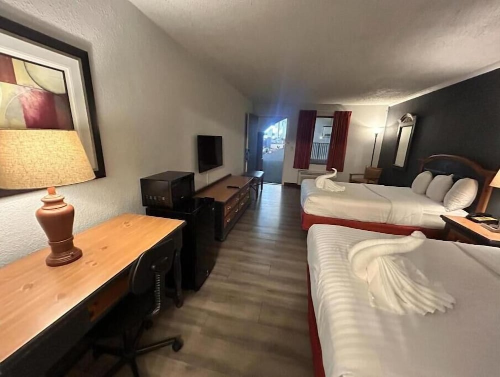 Suite Dreams Motel Mattoon I 57 44/58