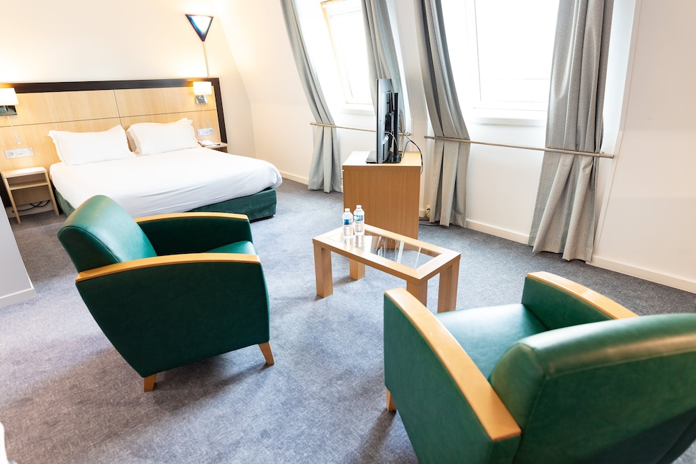 HOLIDAY INN EXPRESS ARRAS 50/78