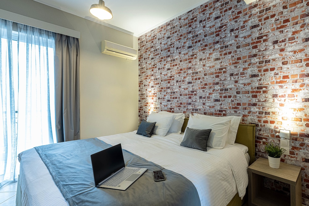 Urban, Superior, King Bed, Sofa