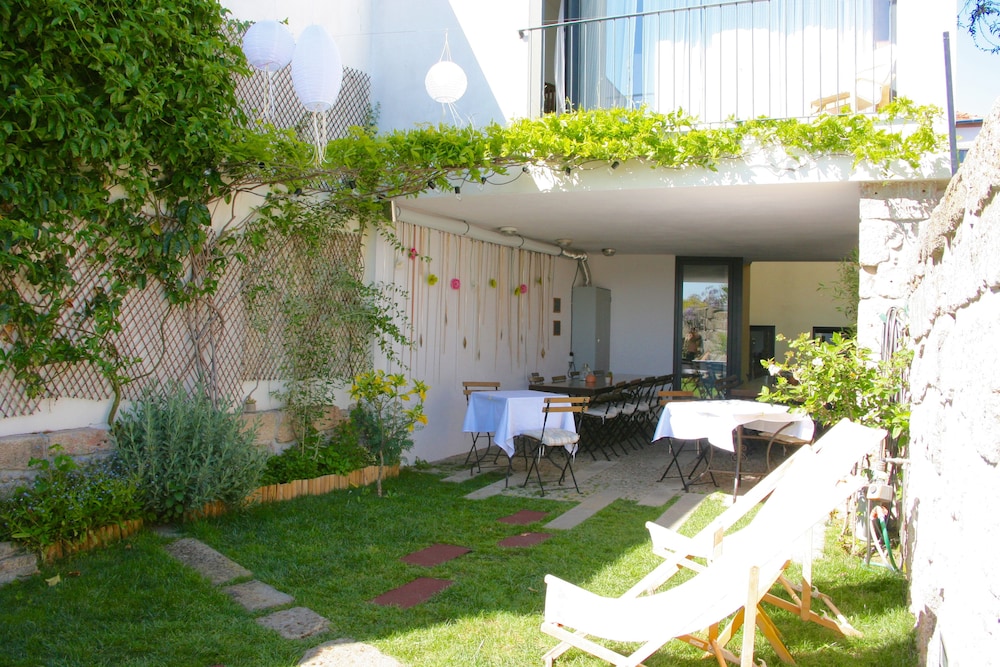 YOURS GUESTHOUSE PORTO 41/50