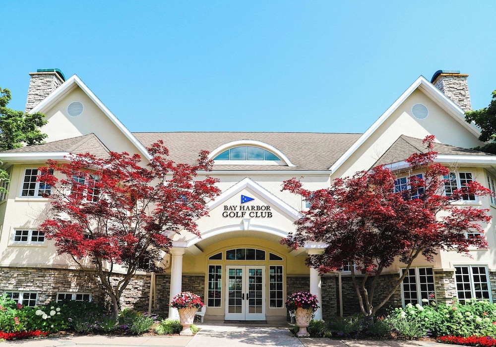 The Inn At Bay Harbor Autograph Collection 2/50