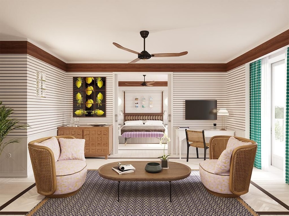 Savoy Beach Hotel 30/50