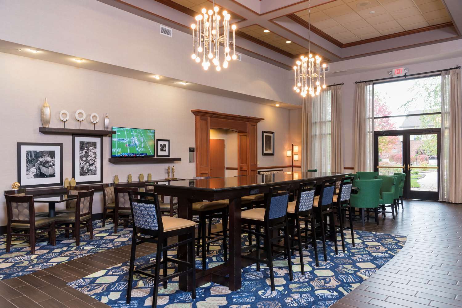 restaurant cafeteria