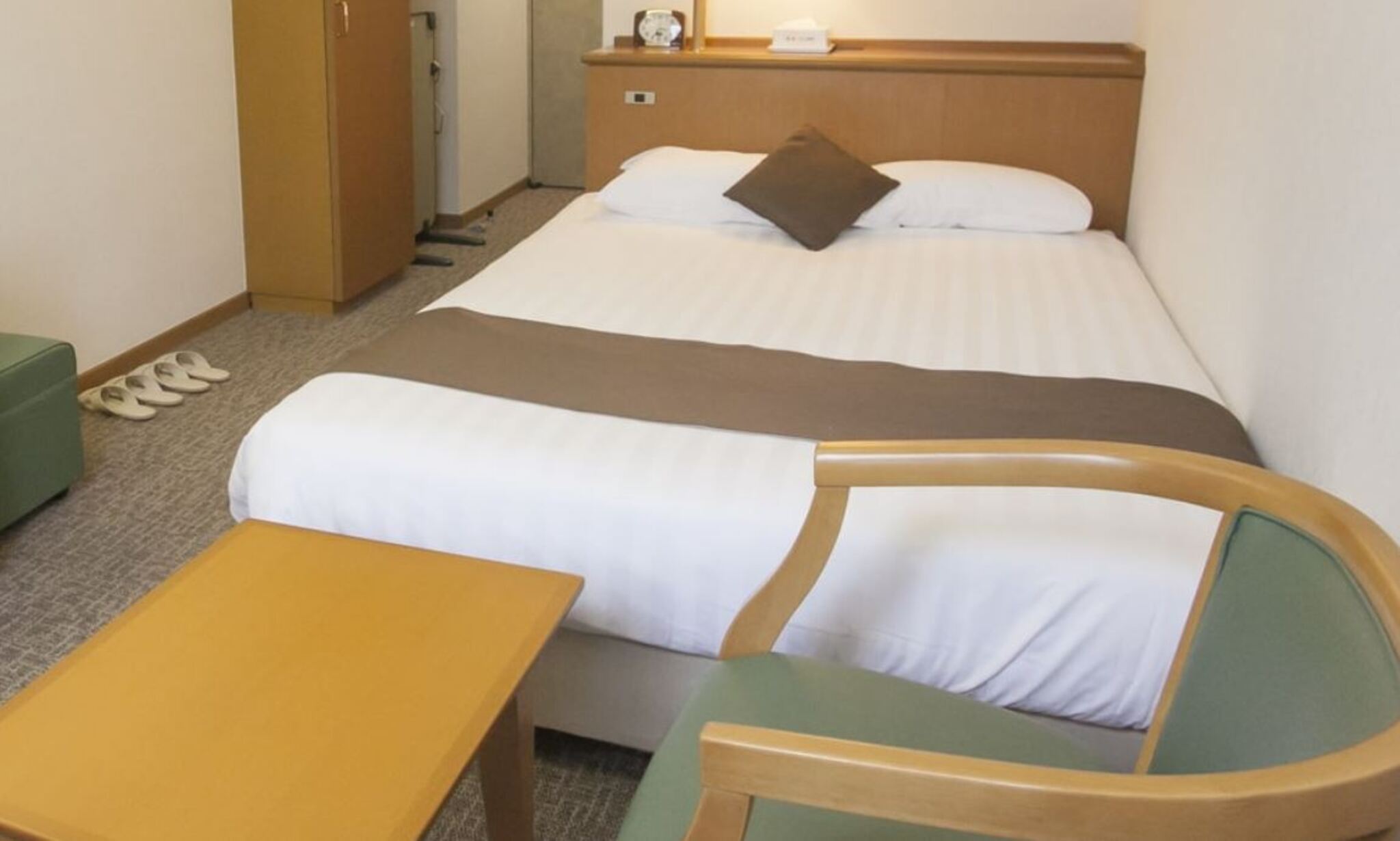 Room, Semi Double Bed