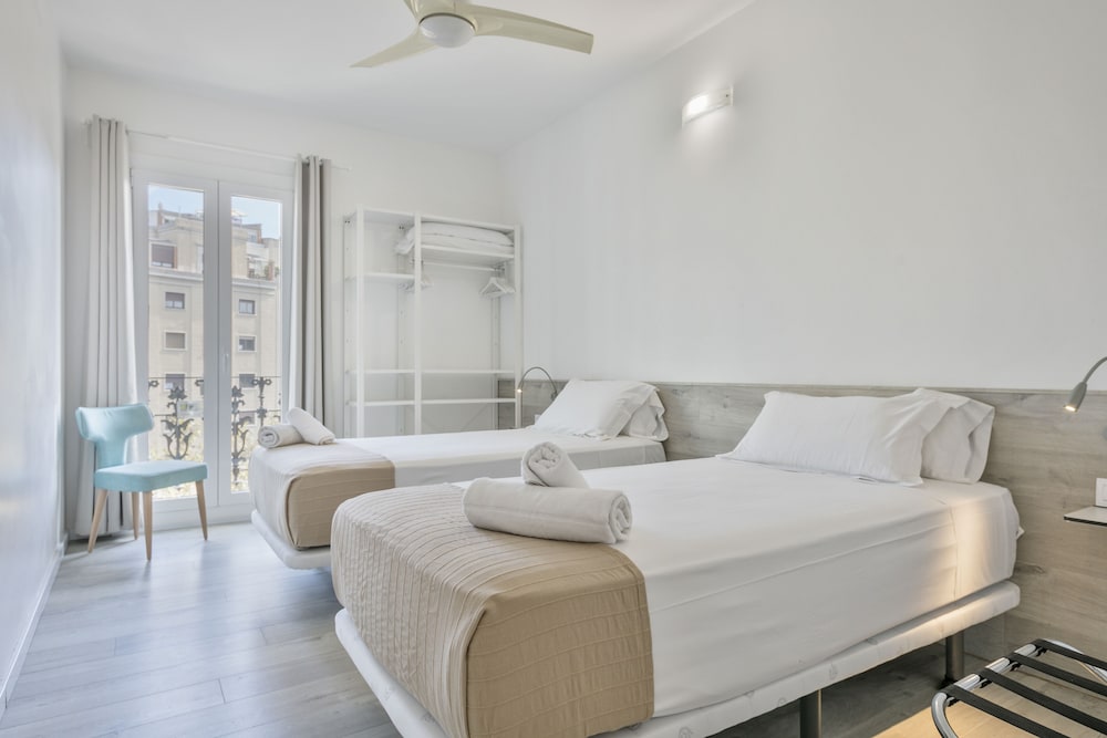 Stay Together Barcelona Apartments 12/50